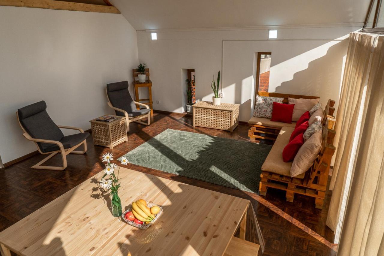 Хостел Modern Loft Lighthouse Каракол Екстер'єр фото
