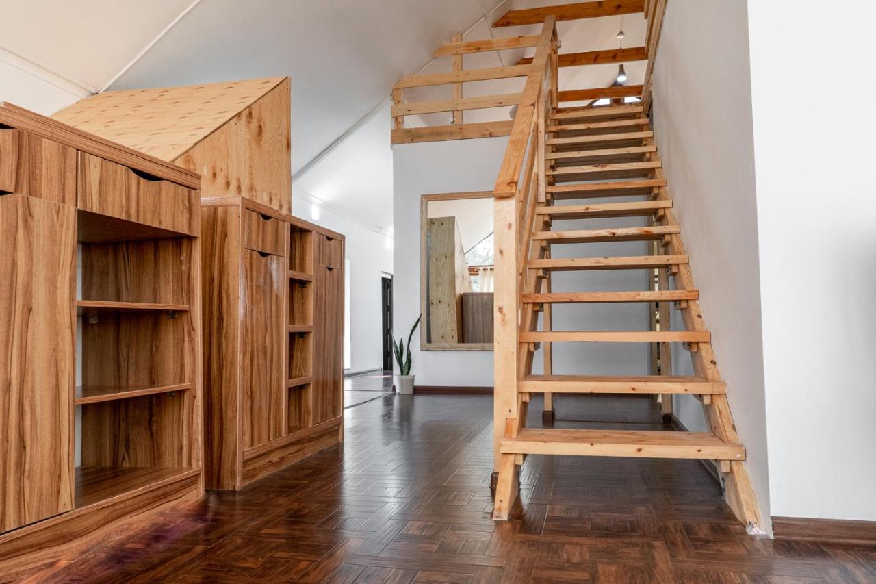 Хостел Modern Loft Lighthouse Каракол Екстер'єр фото